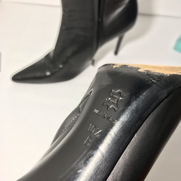 St. John Collection Black Leather Ankle Zip $698 - Picture 8 of 8